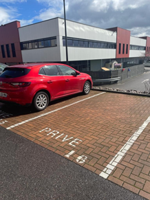 Emplacement parking 12m²