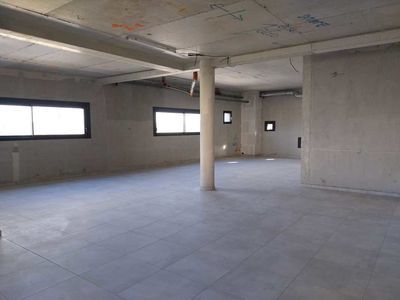 Bureaux - A LOUER - 130 m² non divisibles