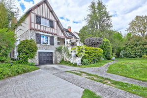 Maison Bourgeoise Anglo-Normande en centre ville, de 165m² HAB (