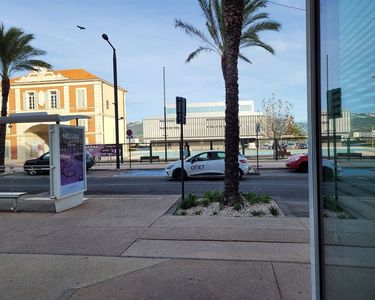 Boutique 163 m² LA SEYNE SUR MER