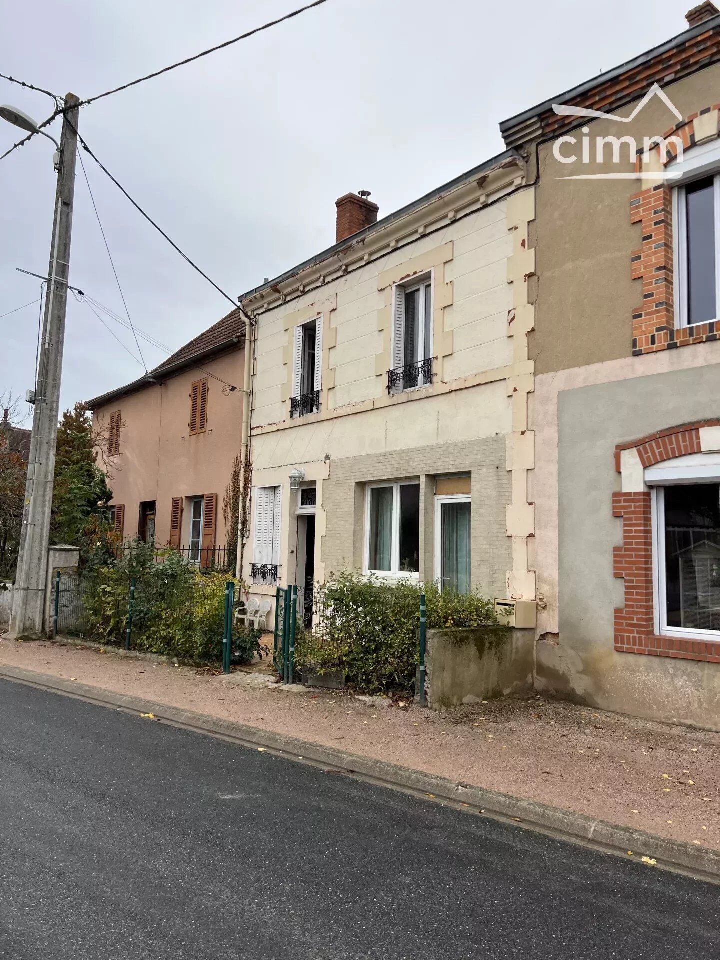 Vente Maison de village 191 m² à Monétay-sur-Loire 39 000 €
