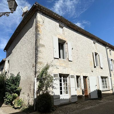 24800 SAINT JEAN DE COLE - MAISON DE VILLAGE