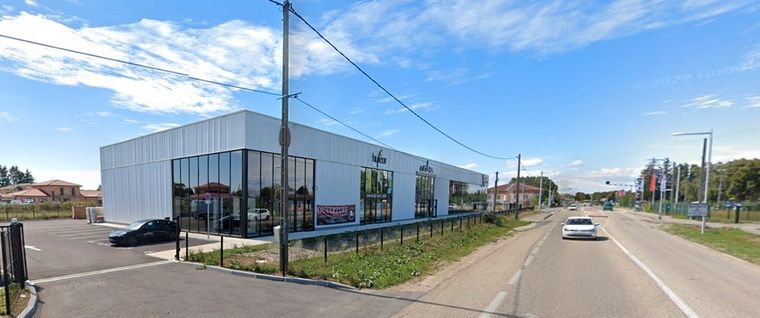 Local commercial 299 m² 