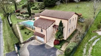 Villa familiale - vue panoramique sur le Beaujolais