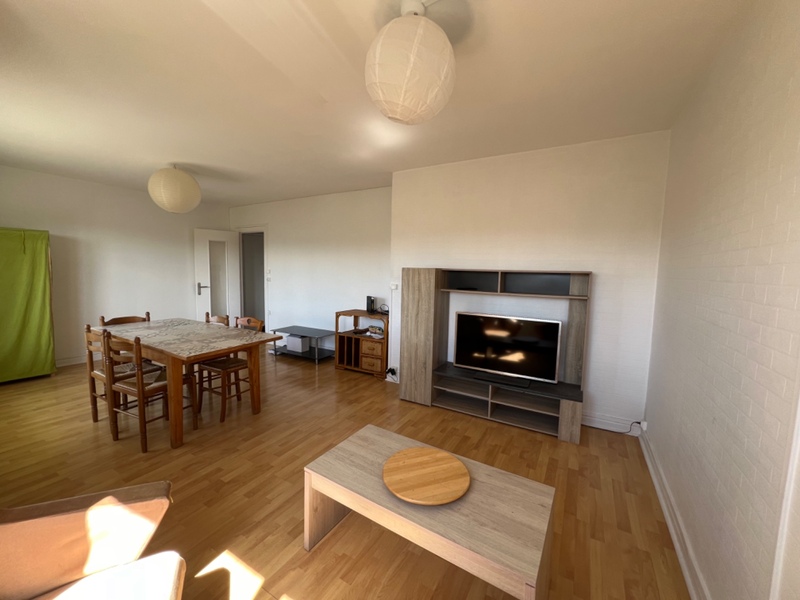 Dpt Côtes d'Armor (22), à vendre SAINT BRIEUC appartement T4