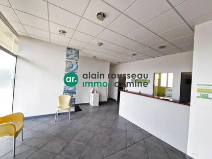 A VENDRE local commercial ou bureaux 