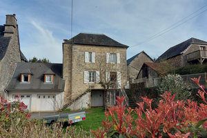 Charmante maison du XIX avec jardin et garage sur terrain d