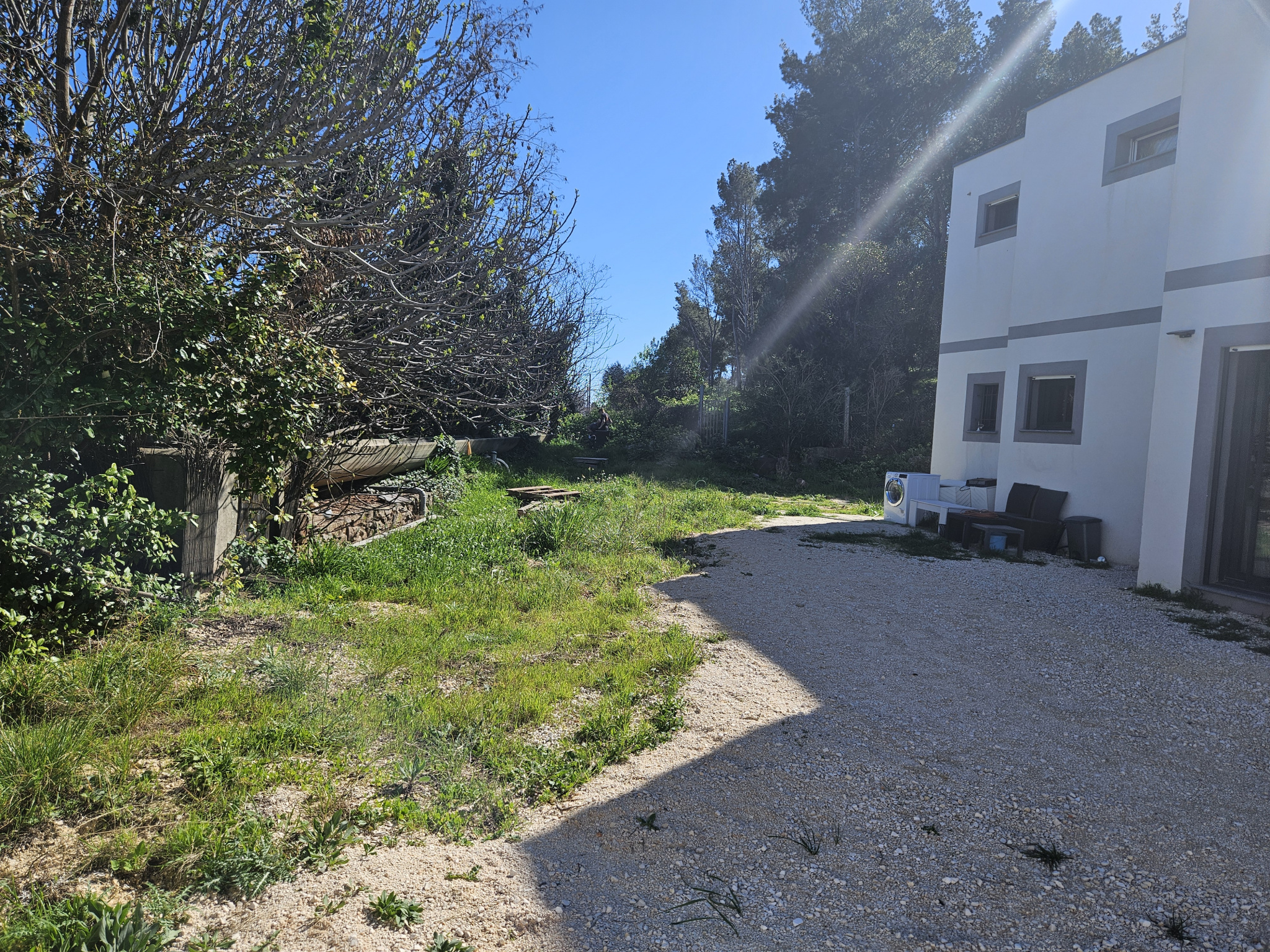 Maison de type 6 avec jardin