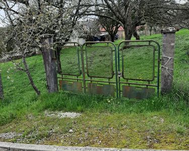 Vds terrain à bâtir de 20 ares dons 8 de constructible