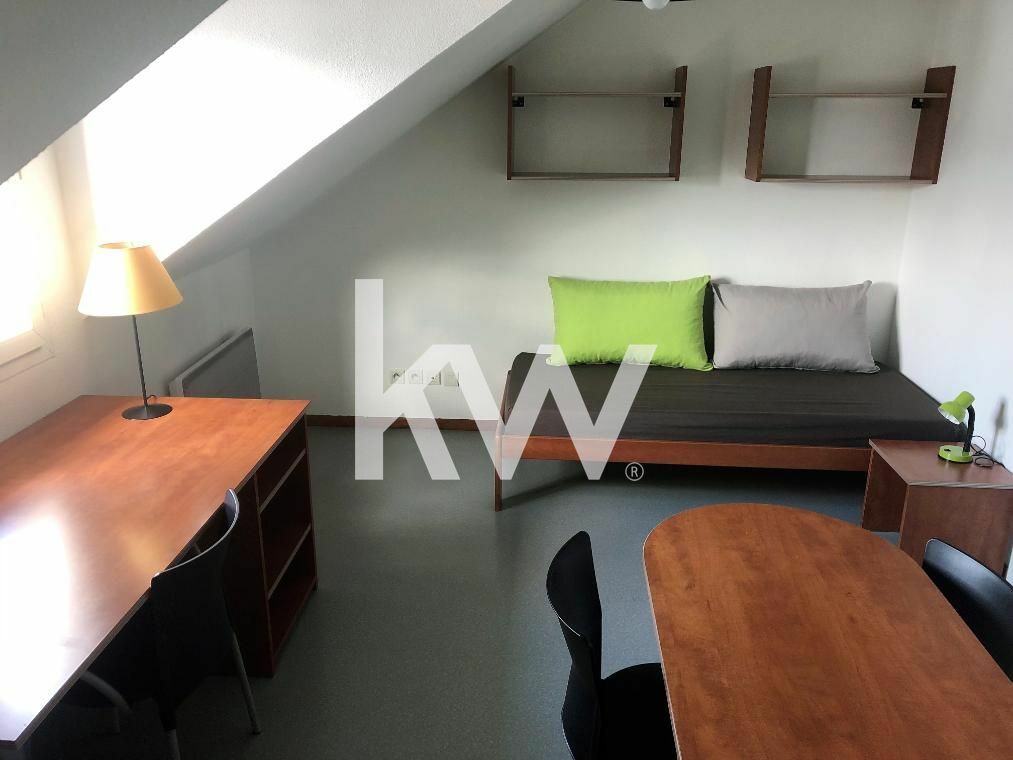 Studio 17 m² sous bail commercial à vendre Chambéry