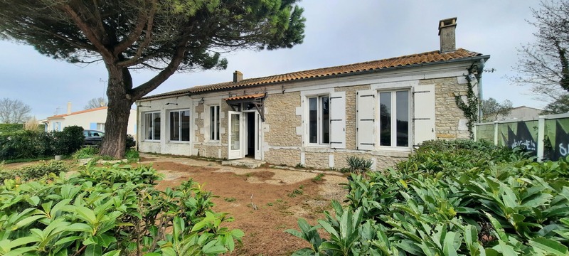 Immobilier professionnel Vente Saint-Pierre-d'Oléron 4 pièces 148 m²