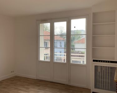 Savigny sur Orge F3 66m2 loyer 1099 euros quartier gare