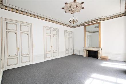 Immobilier professionnel Location Bordeaux  103m² 2715€