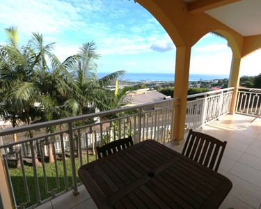 Grande Maison type F7 scindée en deux logements indépendants vue mer et piscine