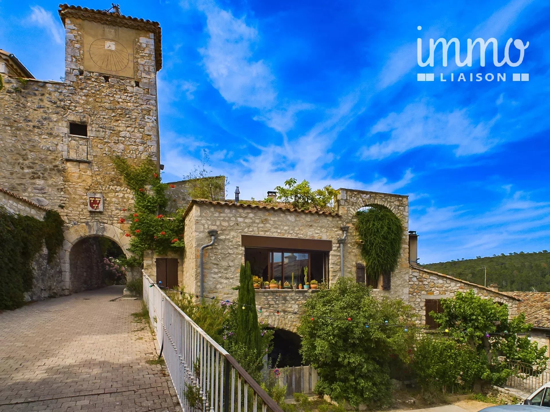 Maison de village de caractère avec terrasse pano