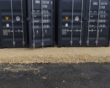 Location de container box sécurisé avec cadenas fourni 