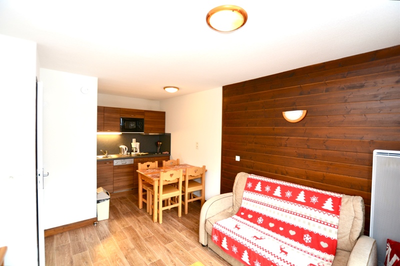 Dpt Savoie (73), HAUTELUCE - Appartement Meublé 4 Couchages - 30 m2