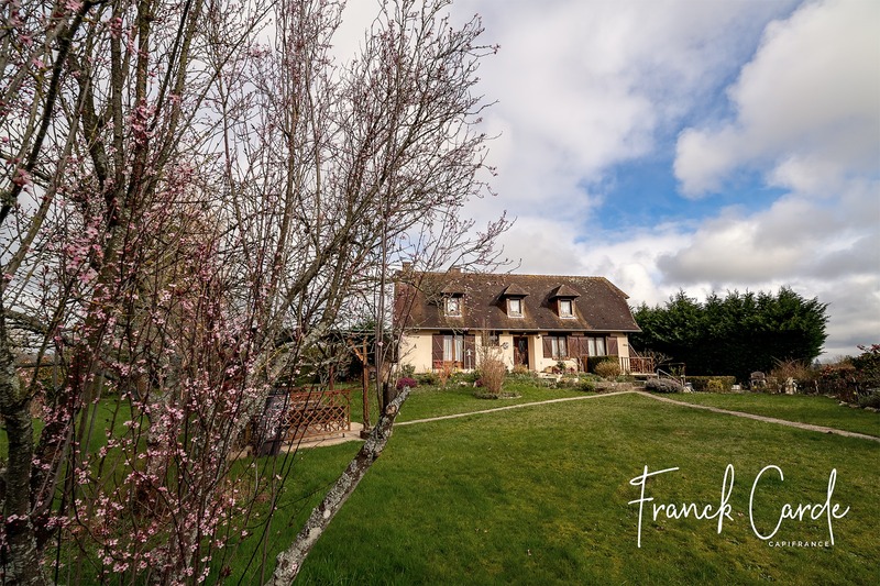 Maison de 160 m² environ avec gîte