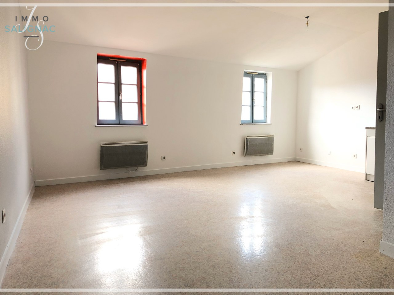 Appartement T2 EN CENTRE VILLE BOURG EN BRESSE