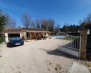 Direct propriétaire - maison 5 pièces au calme absolu avec piscine et pergola