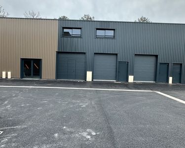 HANGAR/GARAGE/BOX 57m2