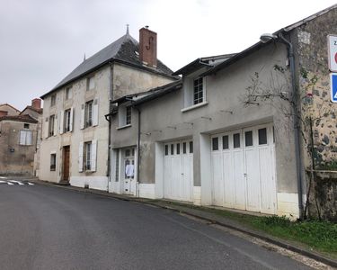 Maison, jardin, cave, garage L'Isle Jourdain 86150