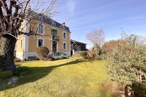 Maison de maître T9 de 264 m² avec dépendances sur Terrain de 1200 