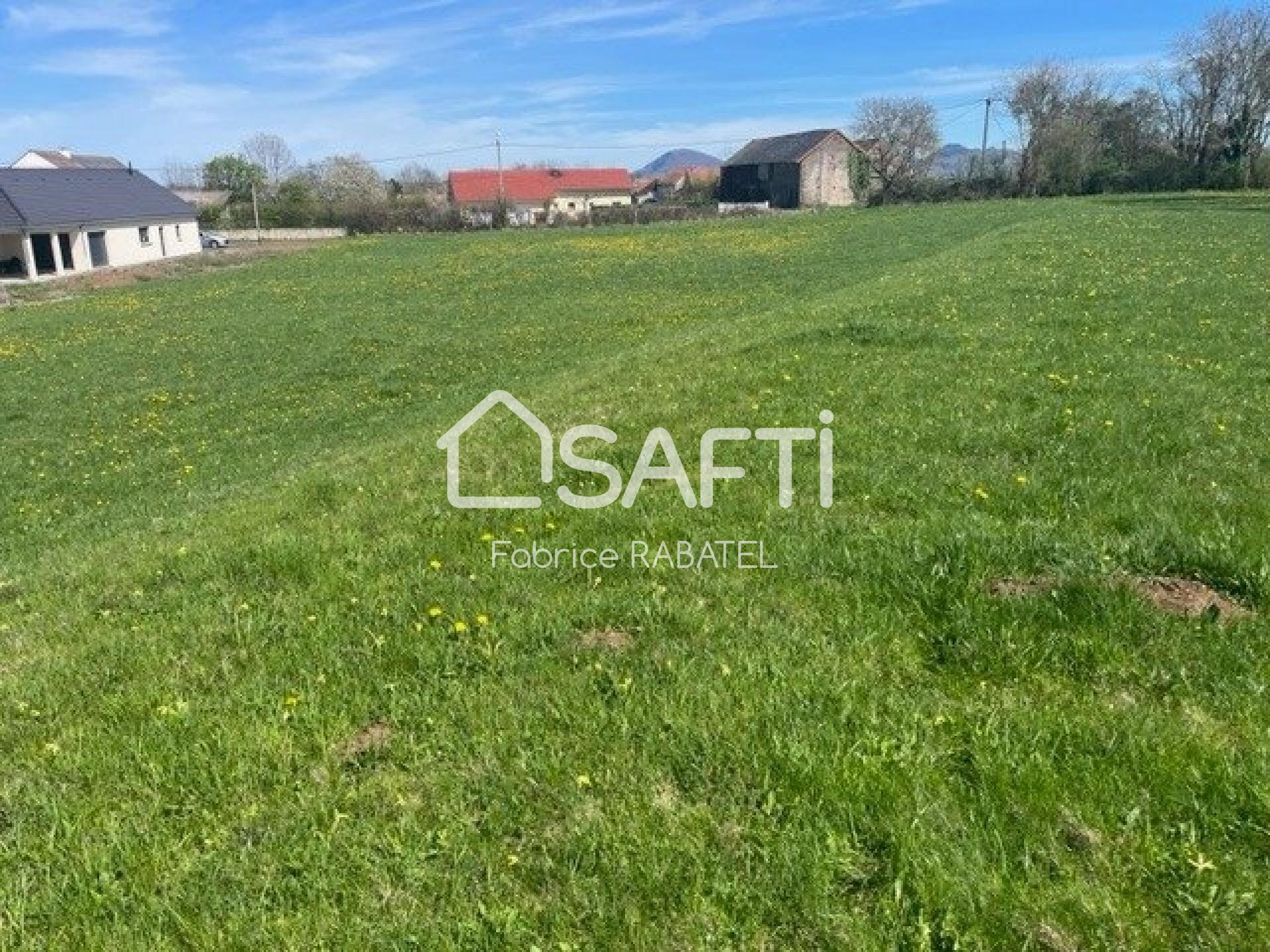 Terrain constructible de 2272 m2