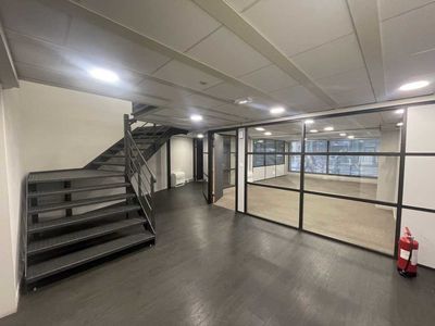 Magnifiques bureaux atypiques - 1 204 m² divisibles à partir de 333 m²