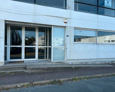 Local commercial 570 m² 