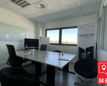 Immobilier professionnel Location Montpellier  75m² 999€