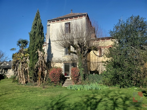 Maison bourgeoise en plein coeur de Prayssac