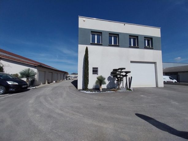 Local commercial 310 m²