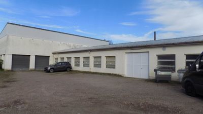 A louer Local commercial ou artisanal de 200 m² sur St Nabord secteur Breuchottes. 