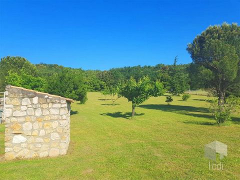 Secteur LA COUCOURDE , Maison de 160 m2 avec 7000 