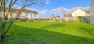 Terrain constructible 430 m² / PLAT / belle FAÇADE / 5 min de COULOMMIERS ( Gare ligne P et toutes