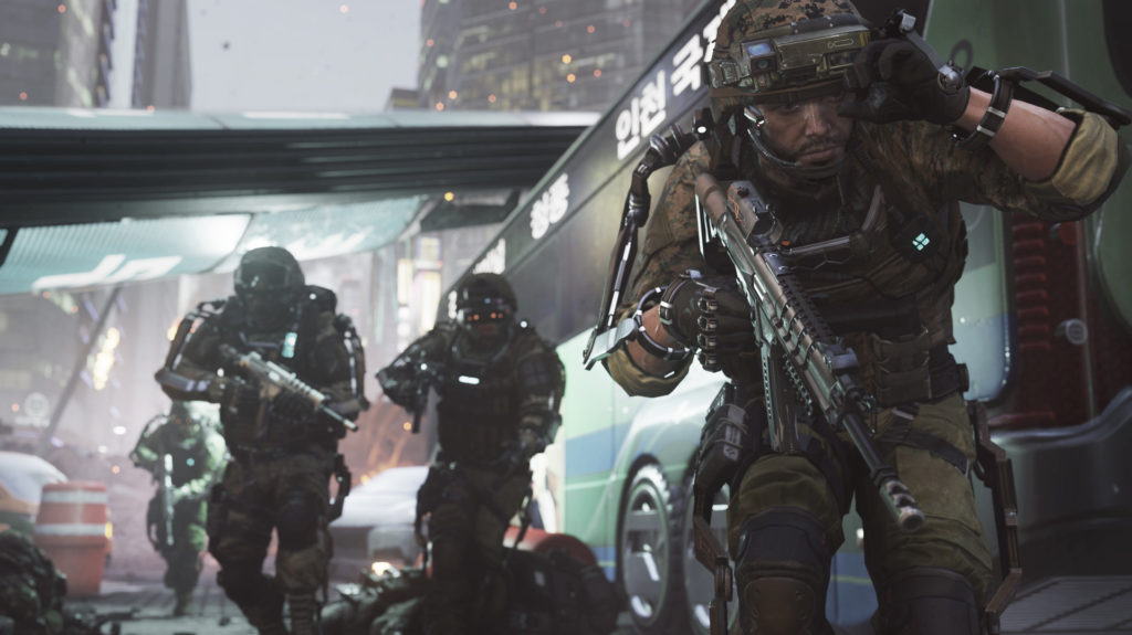 Na Call of Duty: Advanced Warfare se dnes příliš nevzpomíná, ale z mého pohledu jde o jednoho z posledních matadorů poctivých krabicovek v éře Steamu.