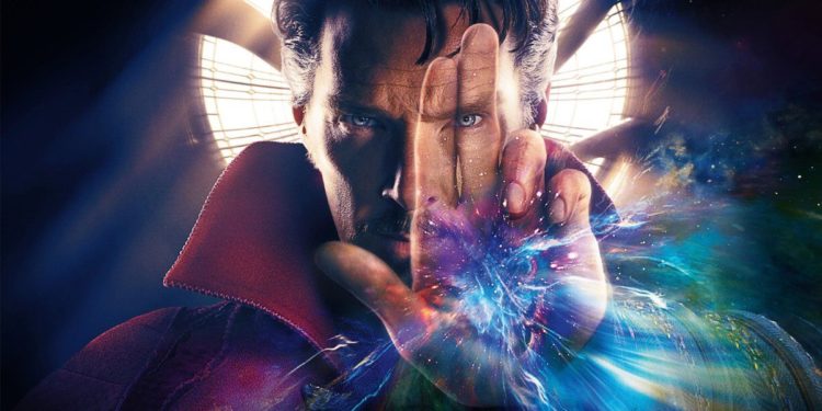 Plnokrevná upoutávka na snímek Doctor Strange v mnohovesmíru šílenství