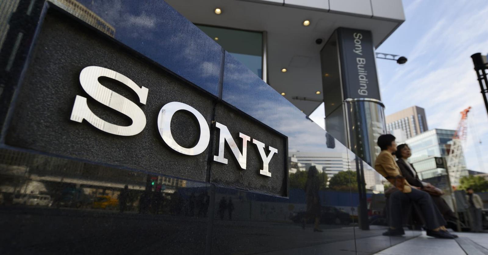 Akcie společnosti Sony se v úterý propadly o 13 procent