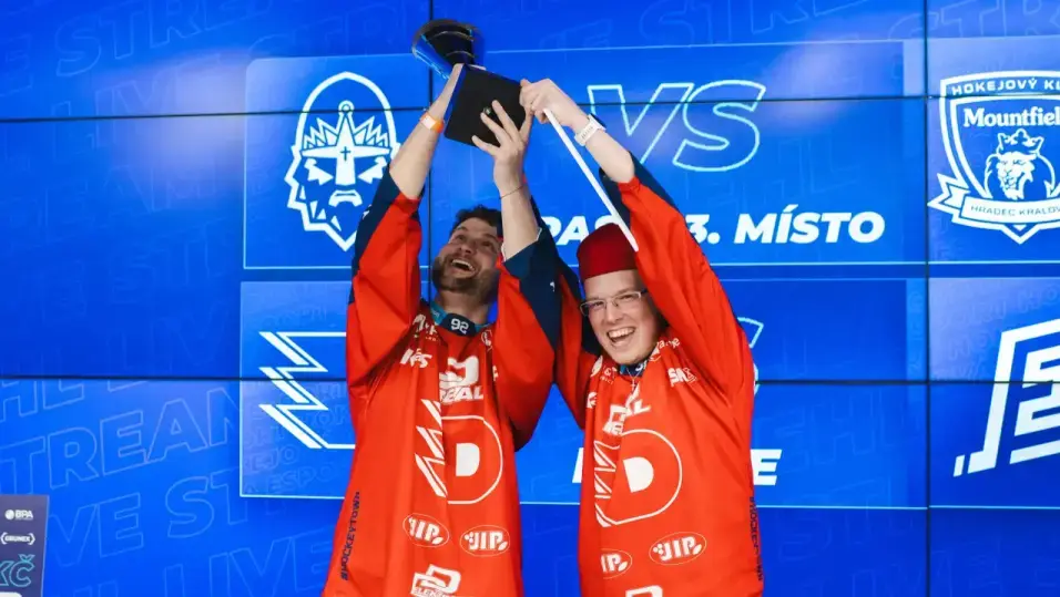 HC Dynamo Pardubice vítězí v sedmé sezoně Esport hokejové ligy