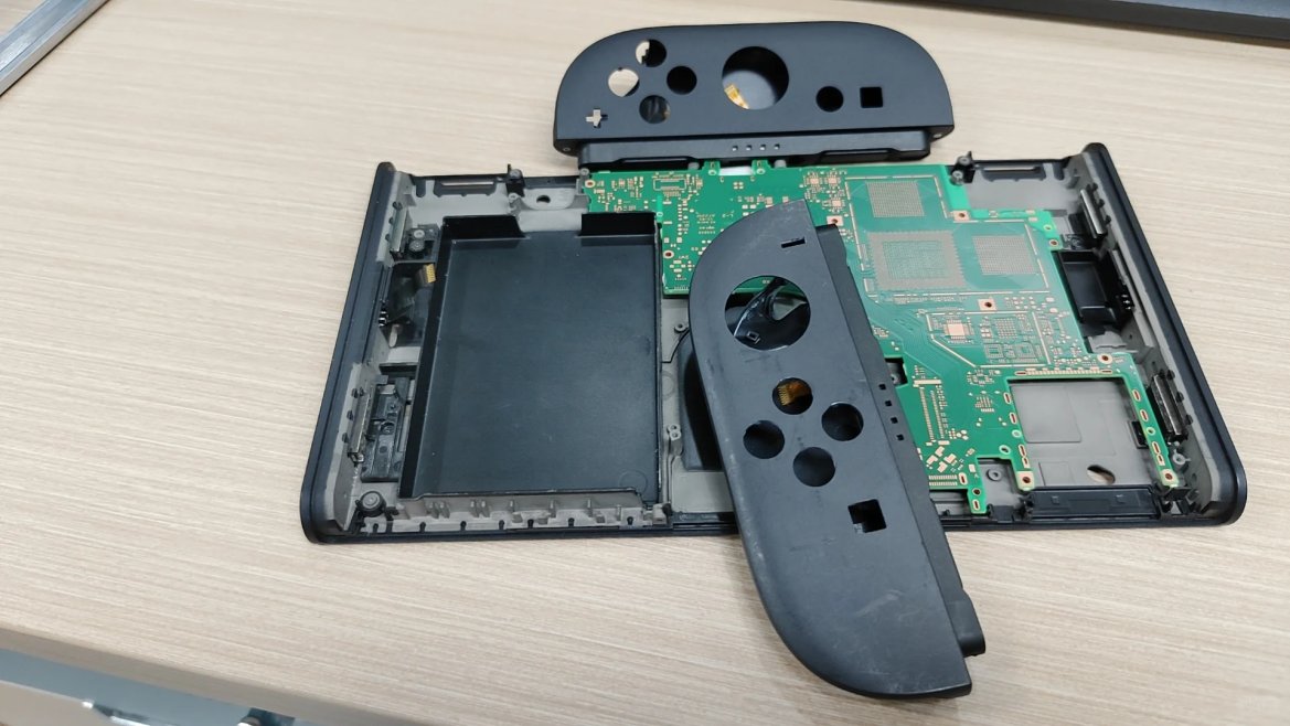 Aktualizováno: Unikly obrázky i specifikace prototypu konzole Nintendo Switch 2