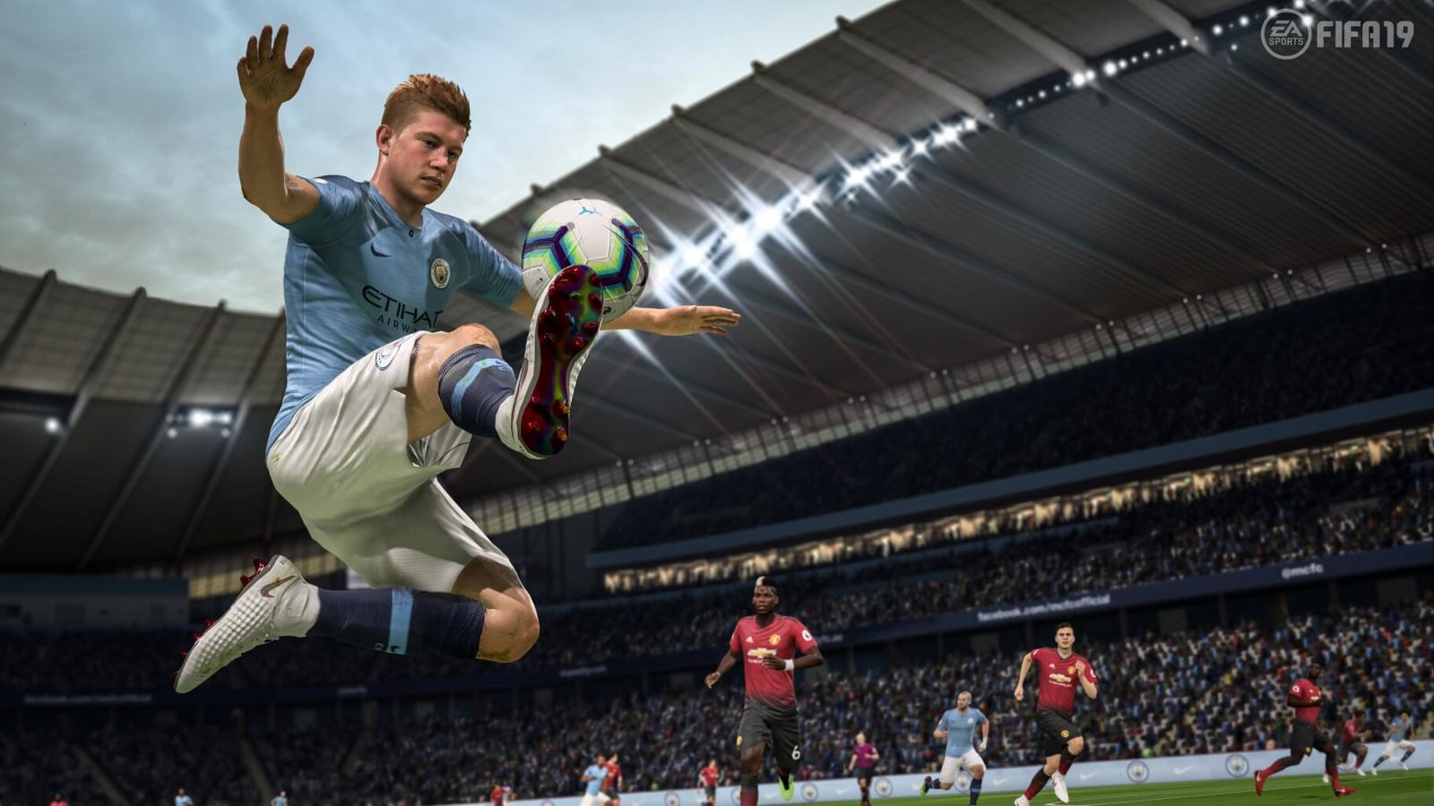 FIFA 19 není revoluční, ale přidává spoustu nových animací a možností