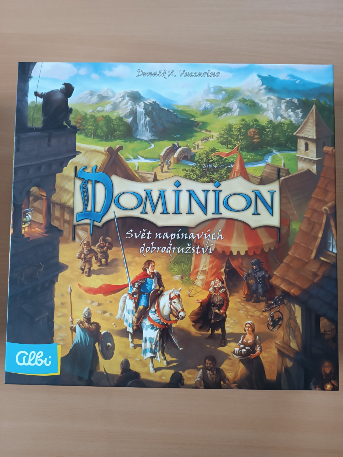 Recenze deskové hry Dominion + rozšíření Pobřeží