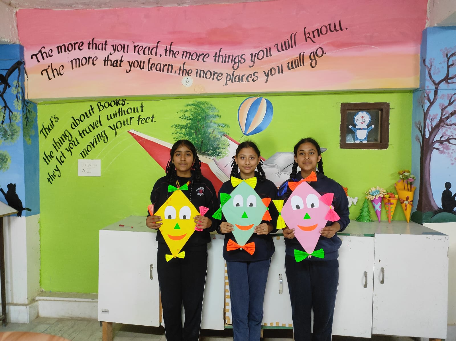 KITE MAKING ( CLASS 8TH)