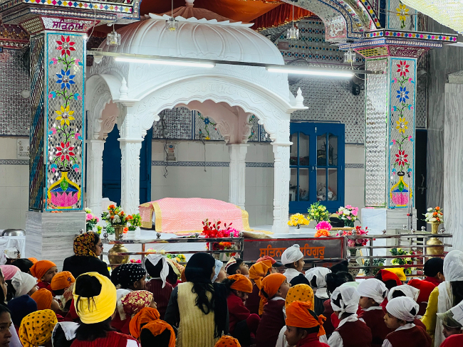 VISIT TO THE GURUDWARA SAHIB TO CELEBRATE THE DIVINE BIRTHDAY OF GURU NANAK DEV JI.