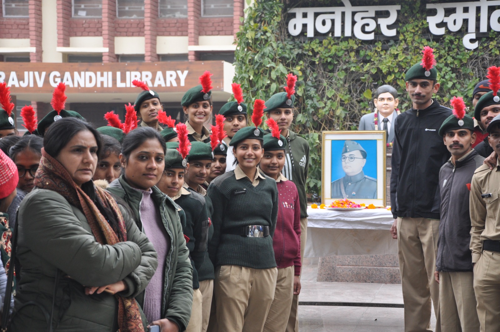 इतिहास विभाग द्वारा भारत की आज़ादी में नेता जी सुभाष चंद्र बोस के योगदान विषय पर विस्तार व्याख्यान और उनकी जयंती के उपलक्ष्य में श्रृद्धांजलि अर्पित कार्यक्रम