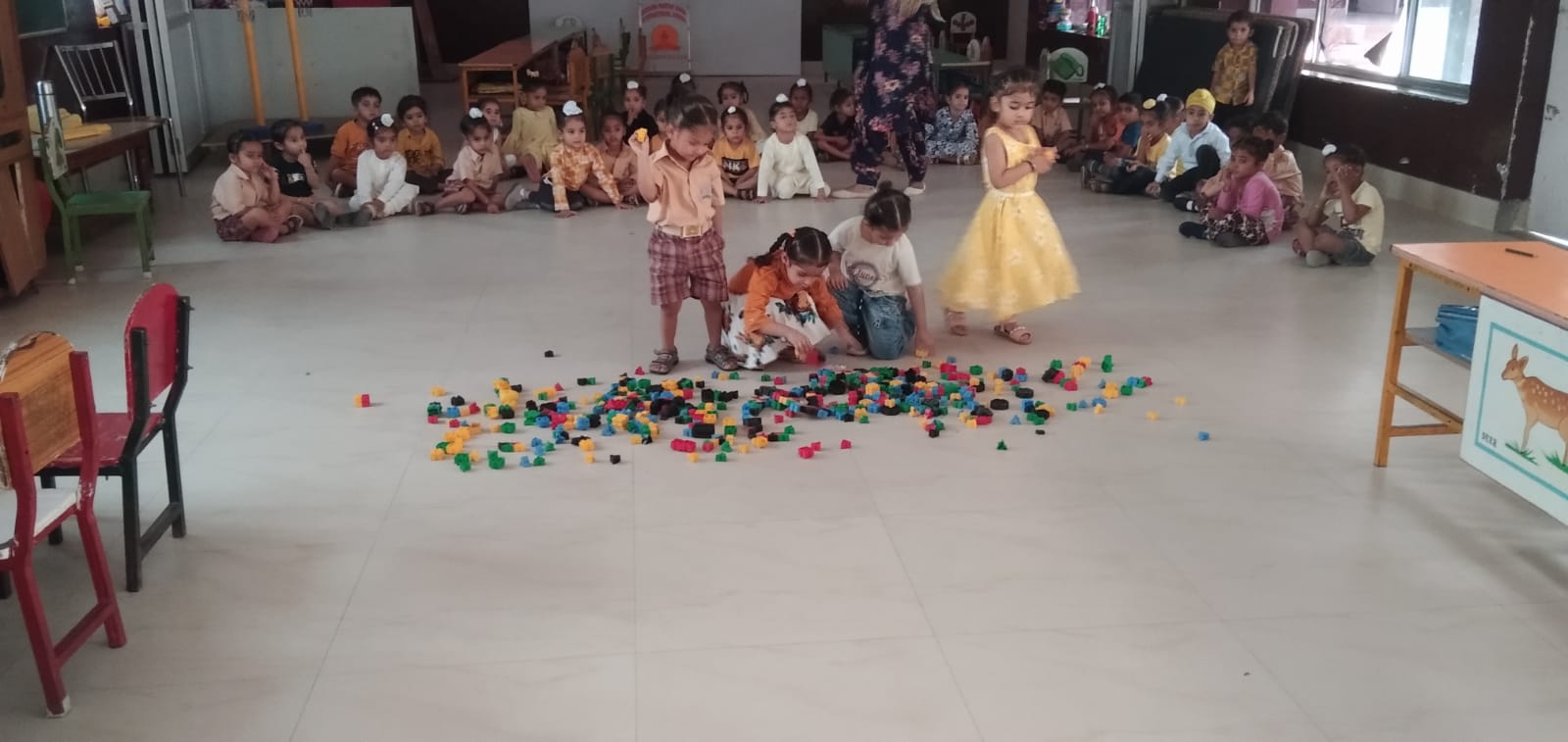 Yellow day celebration by nursery kids -2022