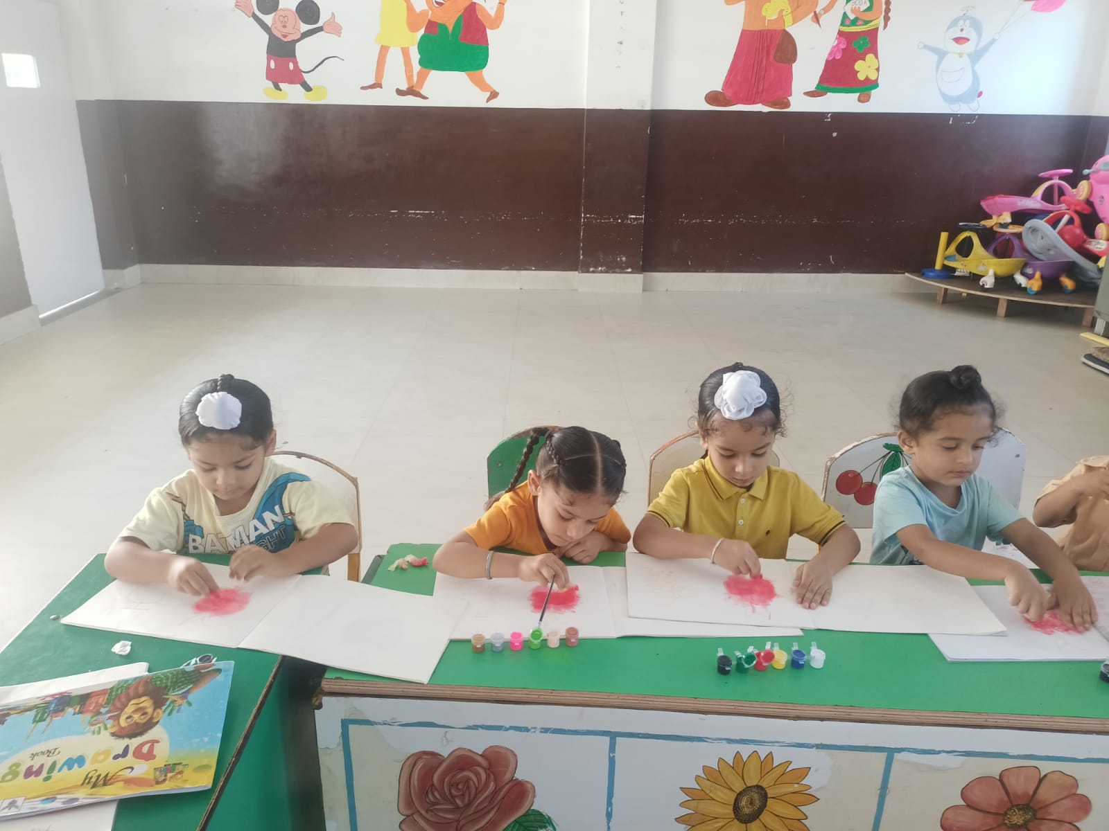 Cotton dubbing activity by little champs of nursery