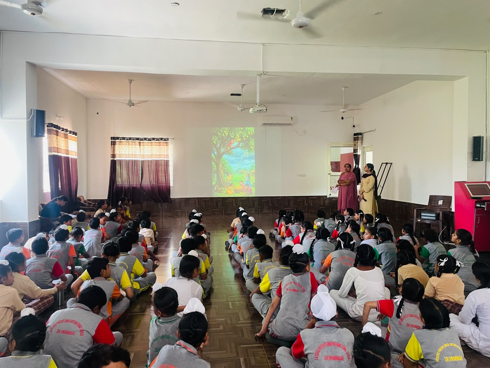 Picture Description activity done among the learners of classes 3rd to 6th.