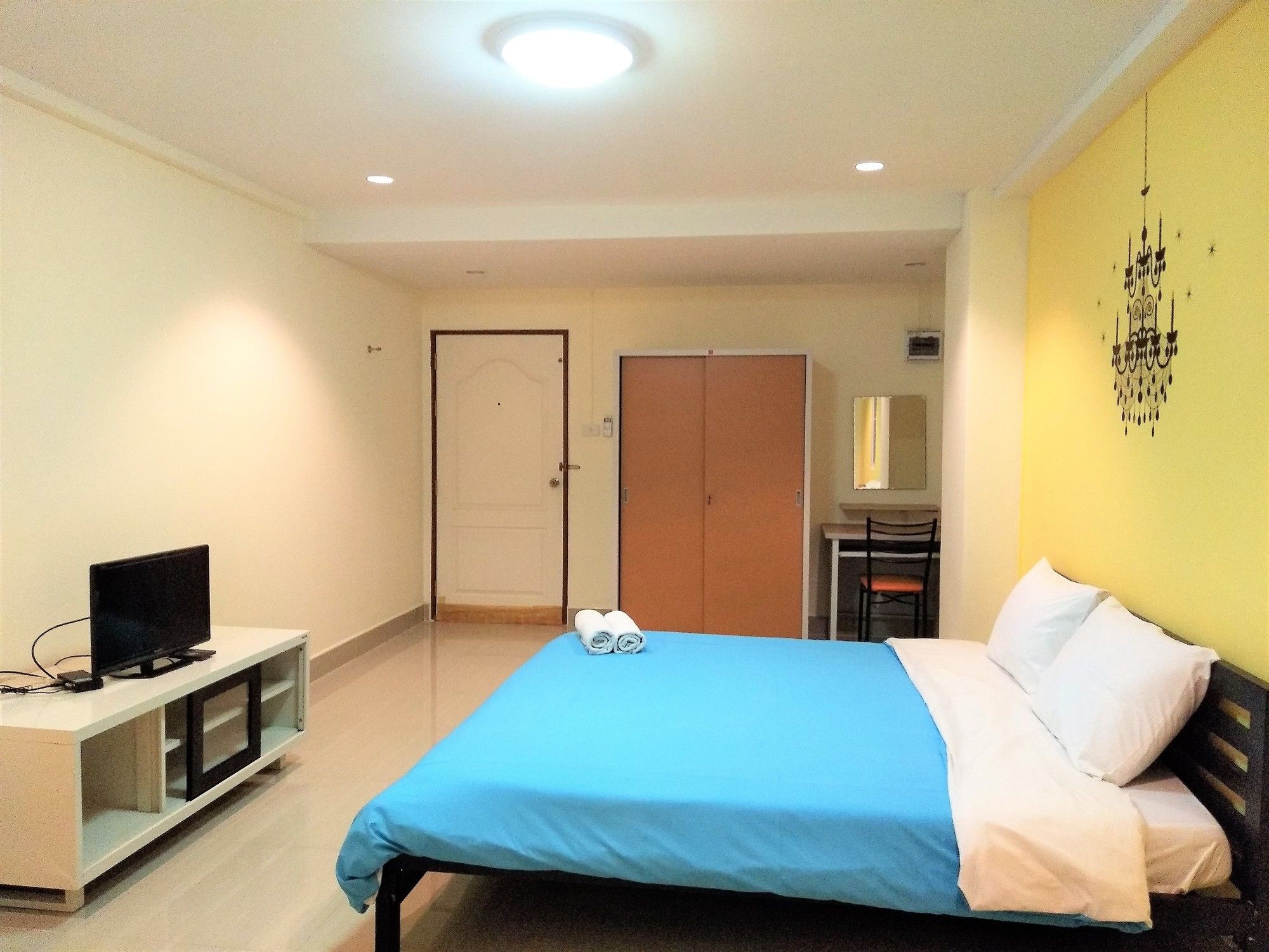 เอื้องผึ้งเซอร์วิสอพาร์ทเม้นท์ Auangphung Service Apartment